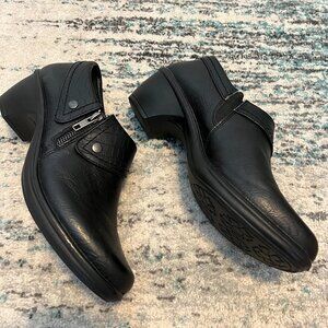 Clarks Easy Street Womens Darcy Slip-On Shoes, Size 9 1/2M, Black